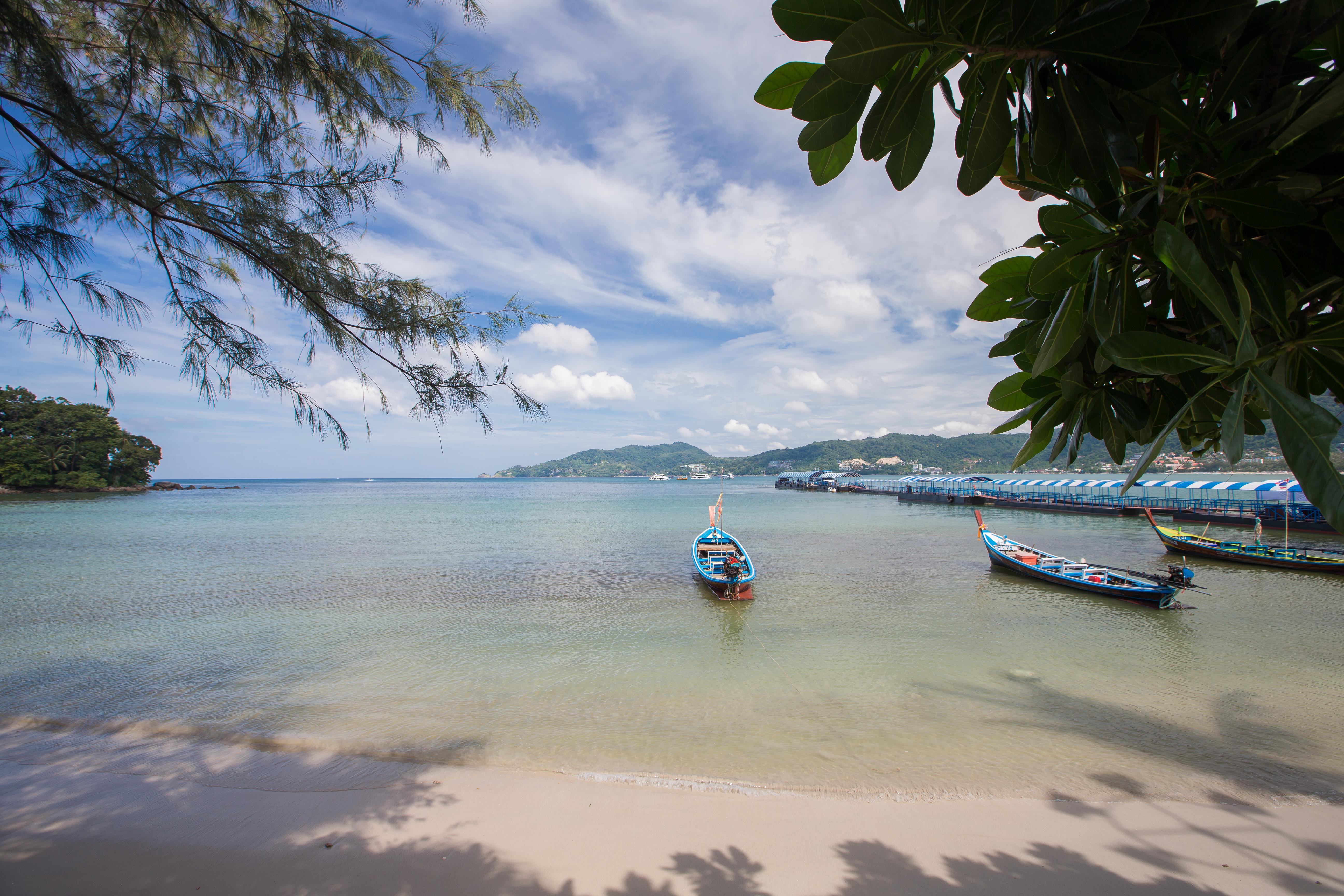 Patong Signature Boutique Hotel Bagian luar foto