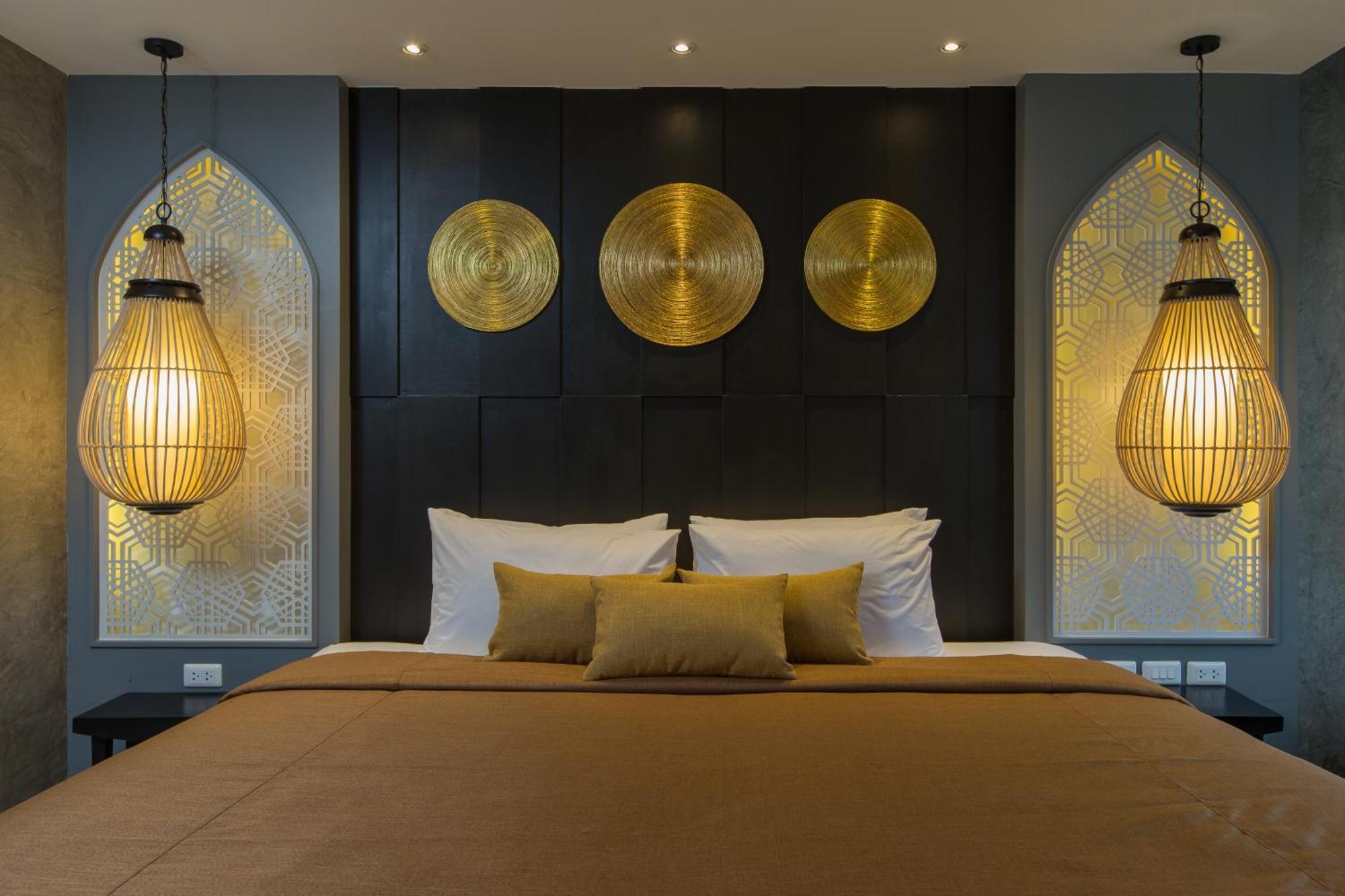 Patong Signature Boutique Hotel Bagian luar foto
