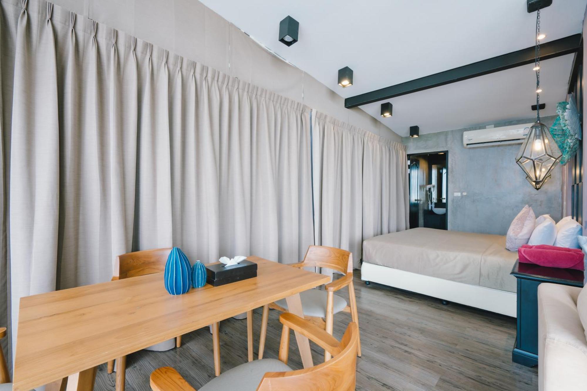 Patong Signature Boutique Hotel Ruang foto