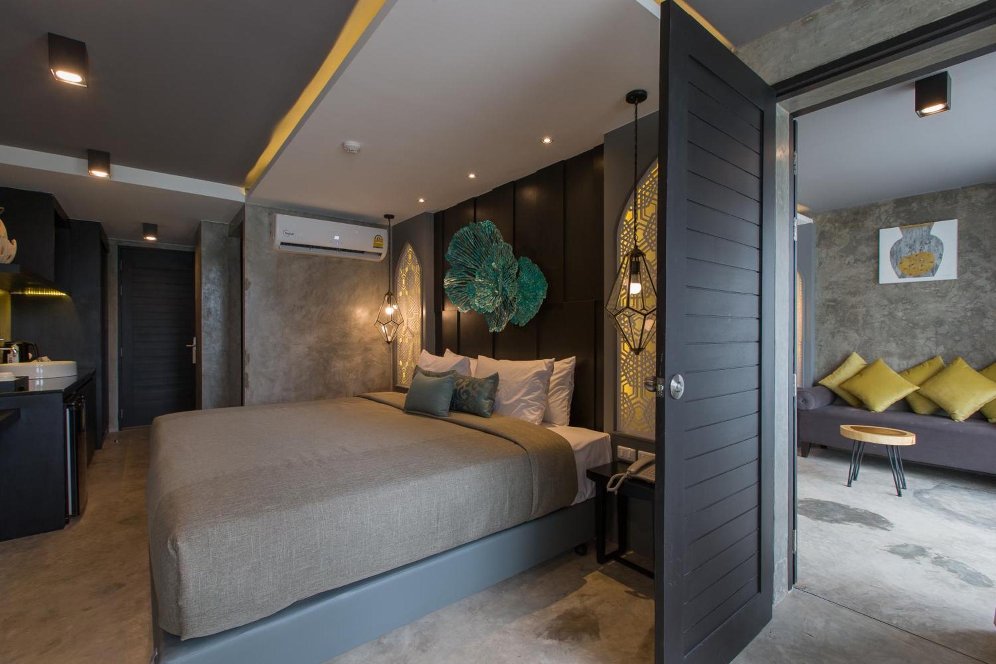Patong Signature Boutique Hotel Ruang foto